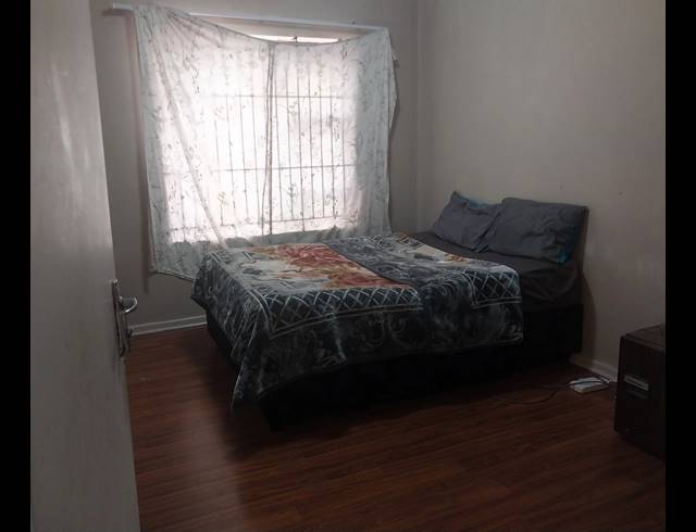 2 BEDROOM APARTMENT FOR SALE IN BURGUNDY ESTATE